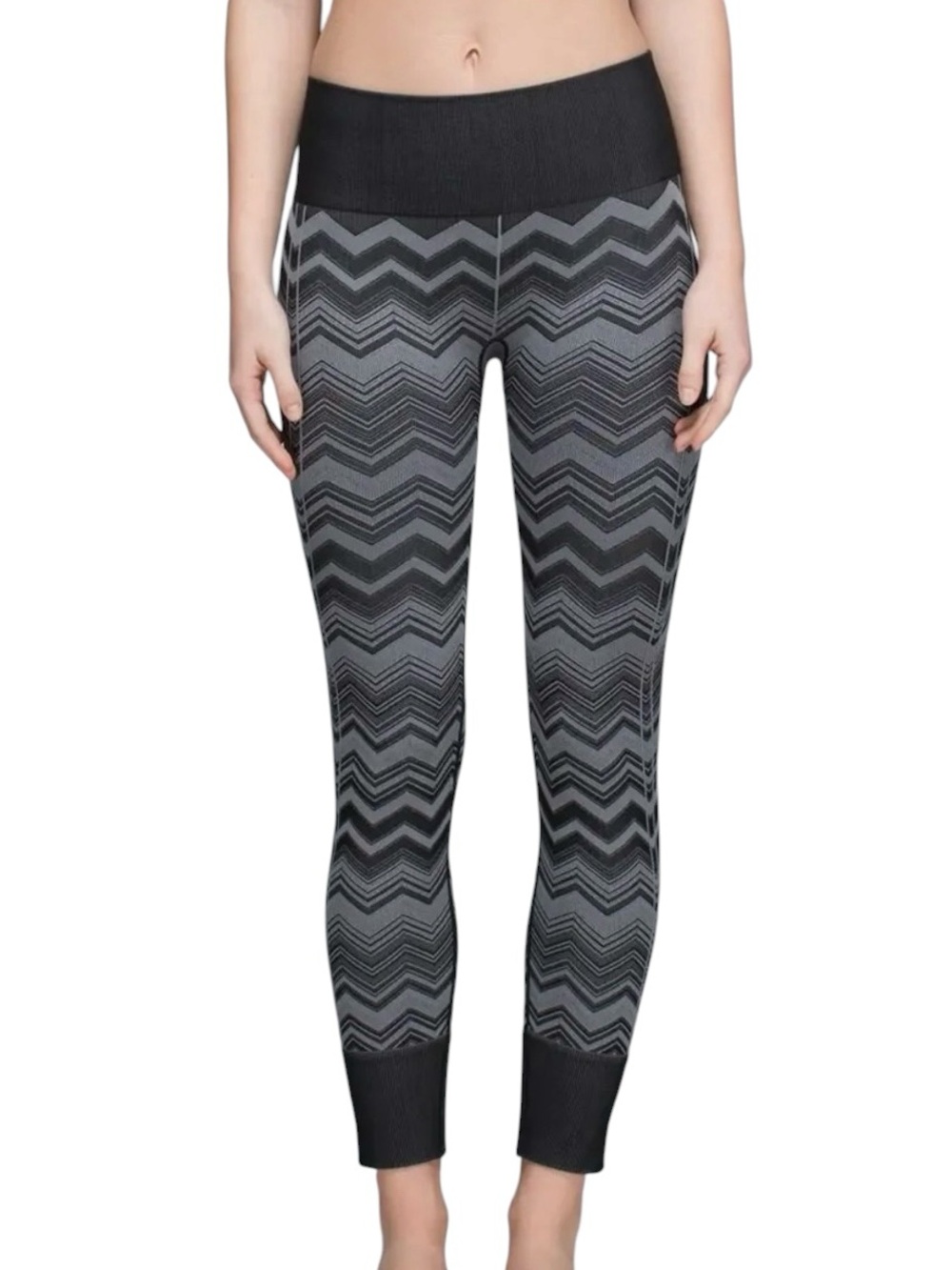 Lululemon Ebb to Street Heathered Black Mid Rise Chevron Knit 25” Pant Size 8